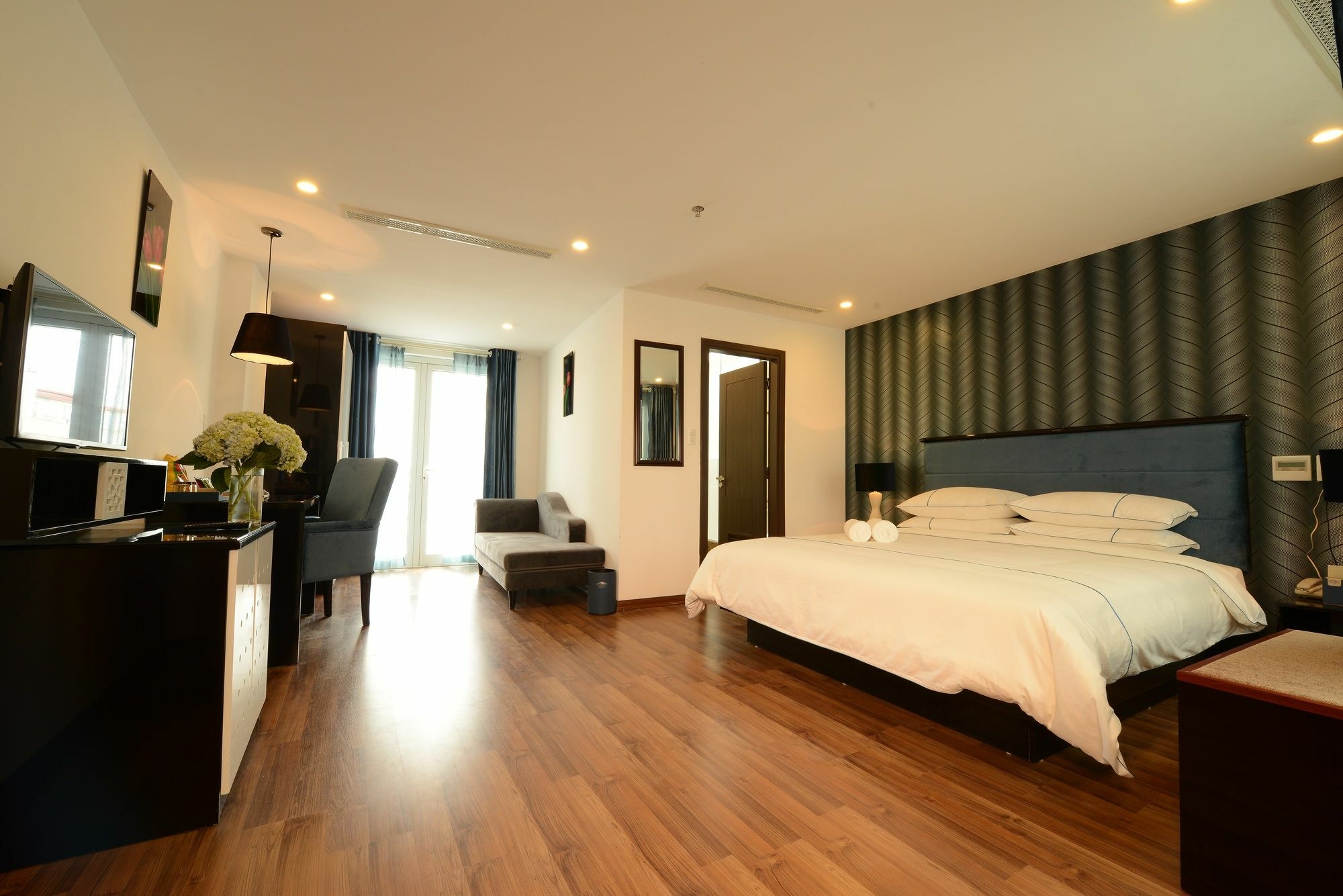Hanoi Emerald Waters Hotel & Spa Екстер'єр фото