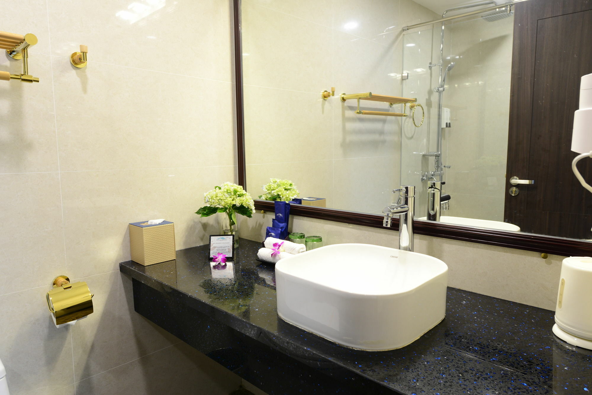 Hanoi Emerald Waters Hotel & Spa Екстер'єр фото